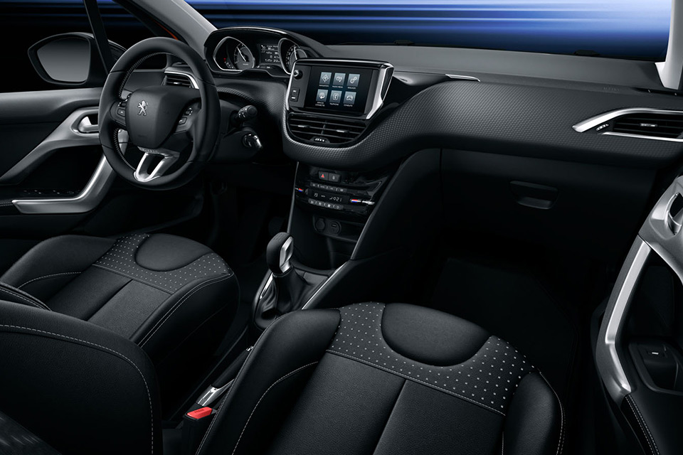 Intérieur Peugeot 208 restylée (2015)