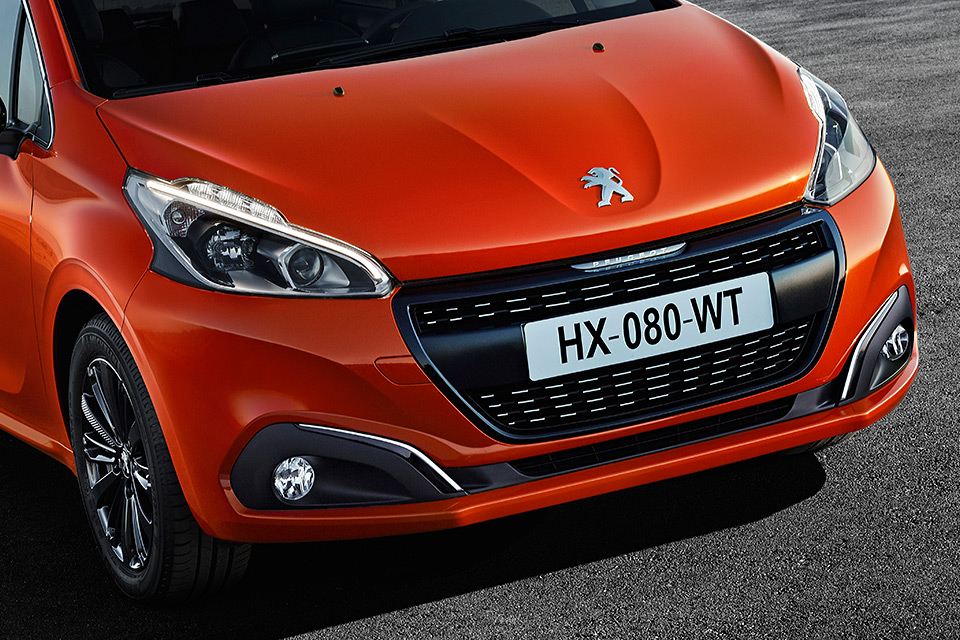 Peugeot 208 restylée (2015)