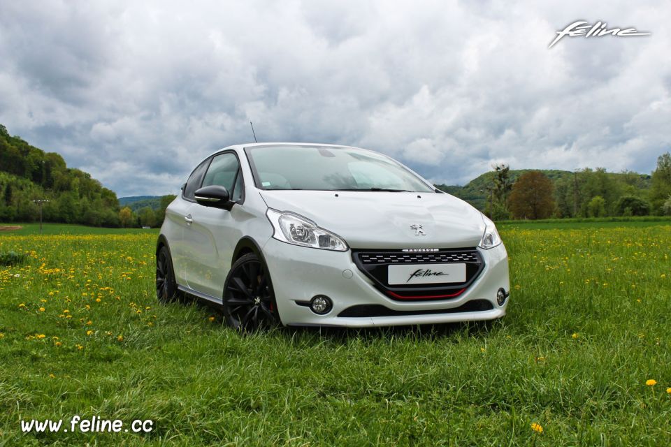 Essai Peugeot 208 GTi 30th - 1.6 THP 208