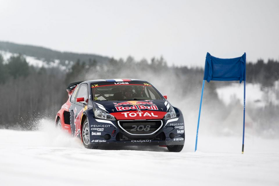 Sébastien Loeb rejoint le Team Peugeot Hansen en Peugeot 208 WR