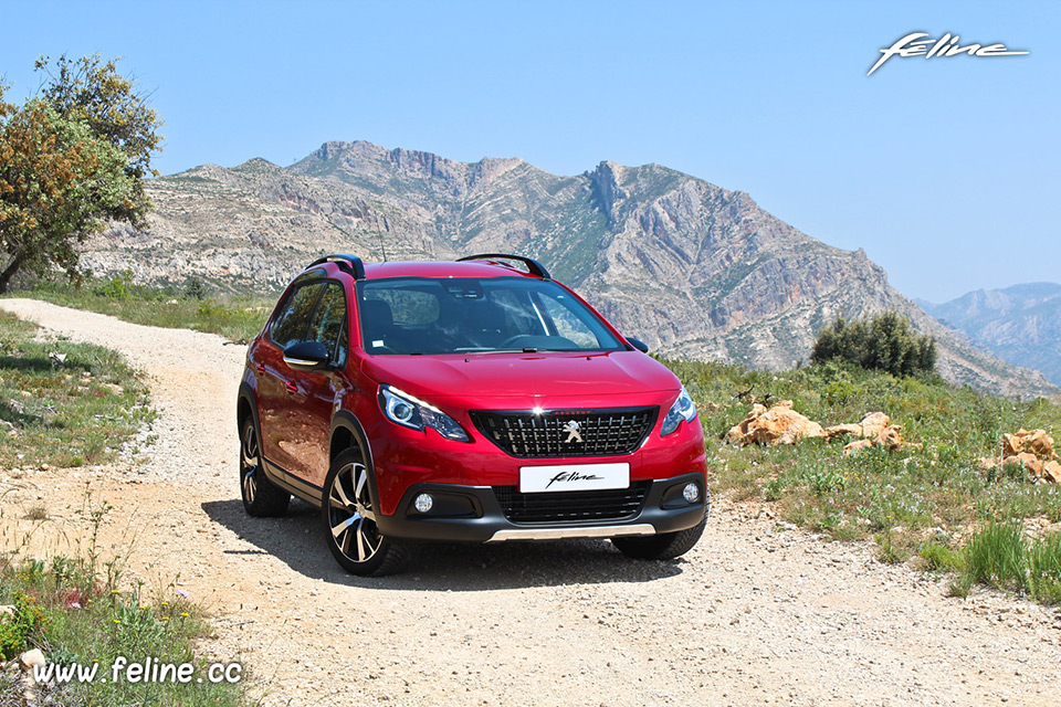 Essai nouvelle Peugeot 2008 restylée : le petit SUV s'affirme