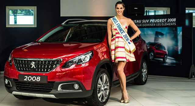Iris Mittenaere, Miss France 2016, a reçu les clés de sa nouvelle Peugeot 2008 !