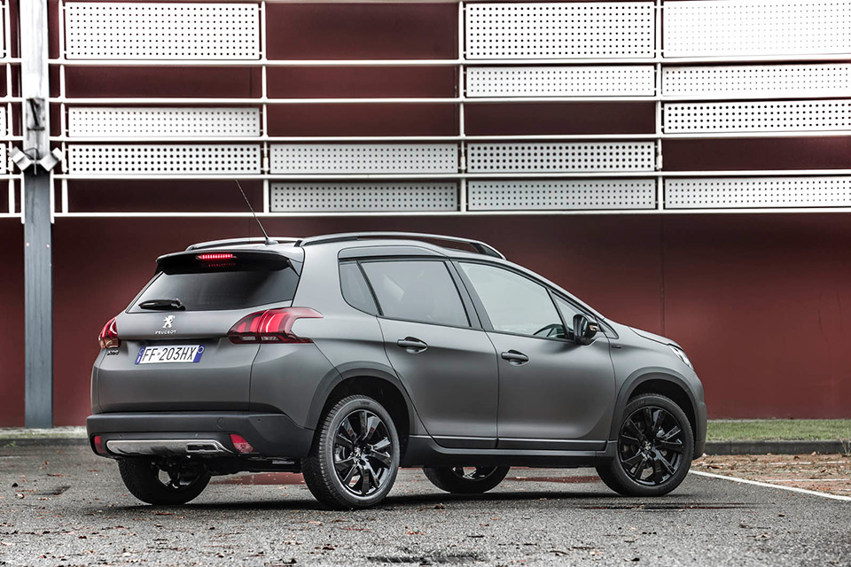 Photo Peugeot 2008 Black Matt 2017 (Italie)