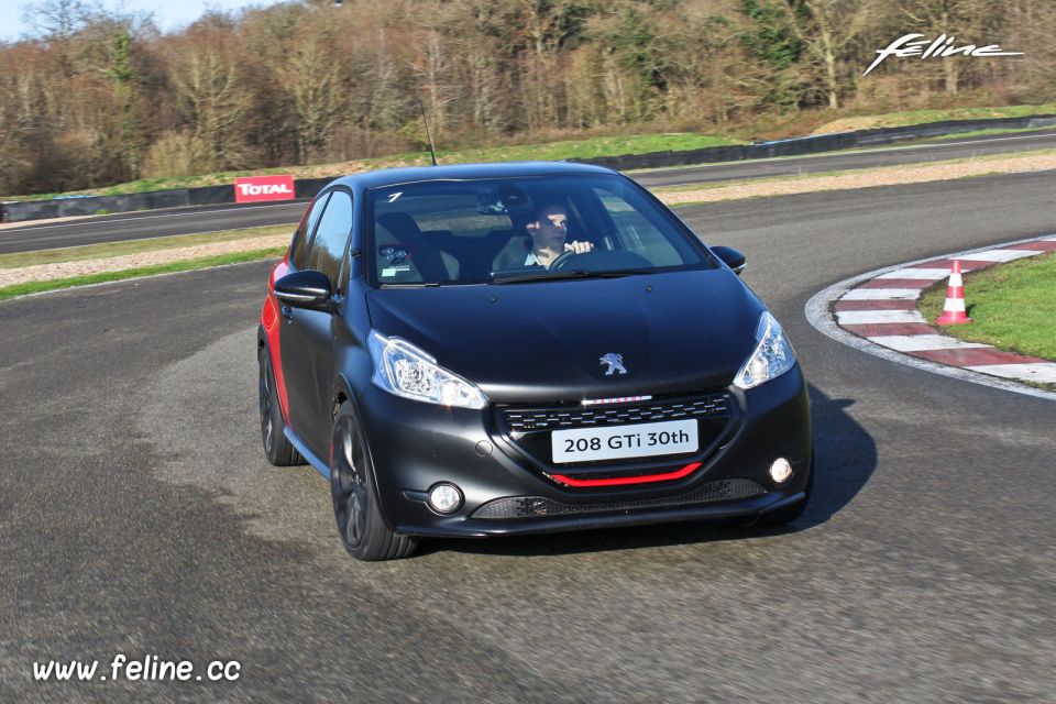 Essai Peugeot 208 GTi 30th