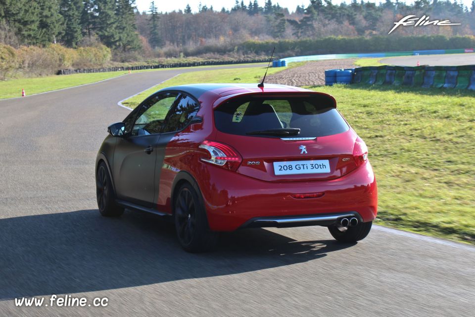 Essai Peugeot 208 GTi 30th