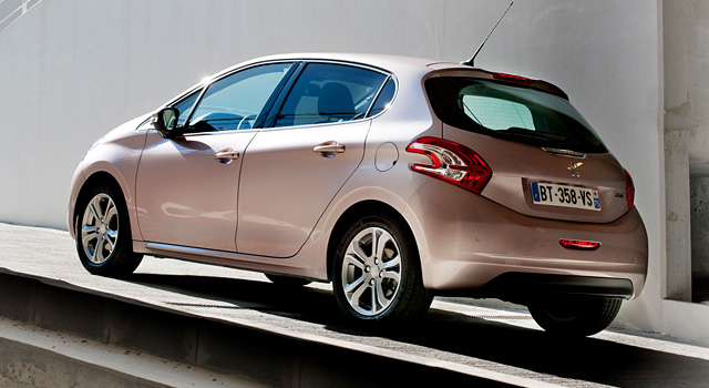 Modifications sur la gamme Peugeot 208 (Tarif 12D au 2 juillet 2012)