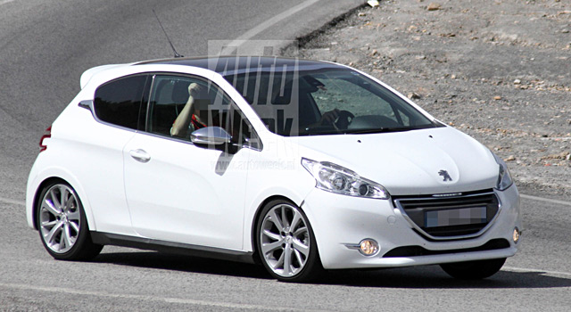 Mulet Peugeot 208 GTi Blanc Banquise