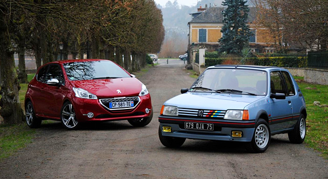 Comparatif Peugeot 208 GTi (2013) vs Peugeot 205 GTI (1987) en photos !