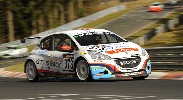 24 Heures du Nürburgring, Tour de Corse... Week-end chargé chez Peugeot Sport du 16 au 20 mai 2013 !