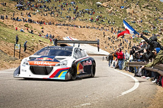 Peugeot 208 T16 Pikes Peak 2013 : Sébastien Loeb est the King of the Peak !