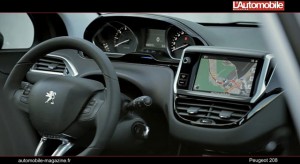 Présentation Intérieure Peugeot 208 par L'Automobile Magazine