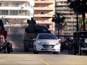 Publicité Peugeot 208 Brésil – Les Fous du Volant (90s) – 2013