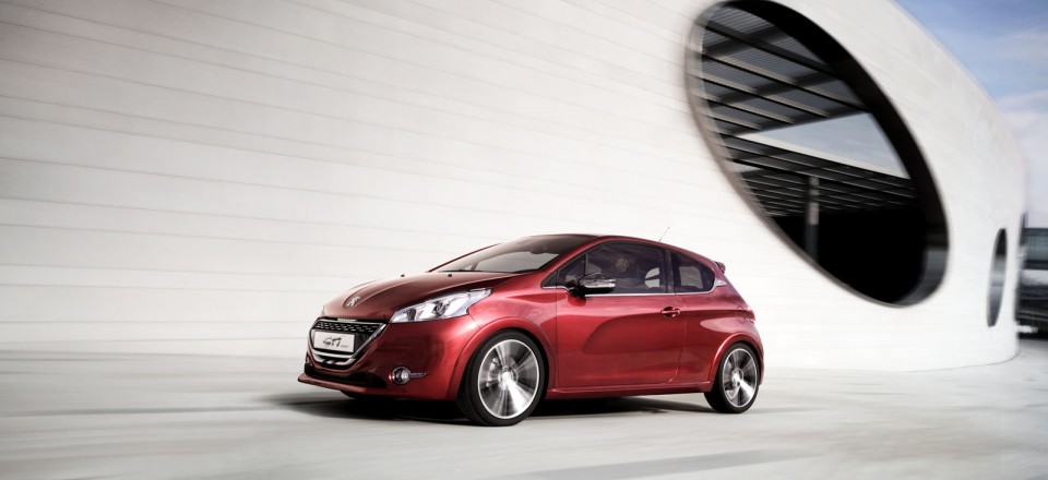 Peugeot 208 GTi Concept 1 003