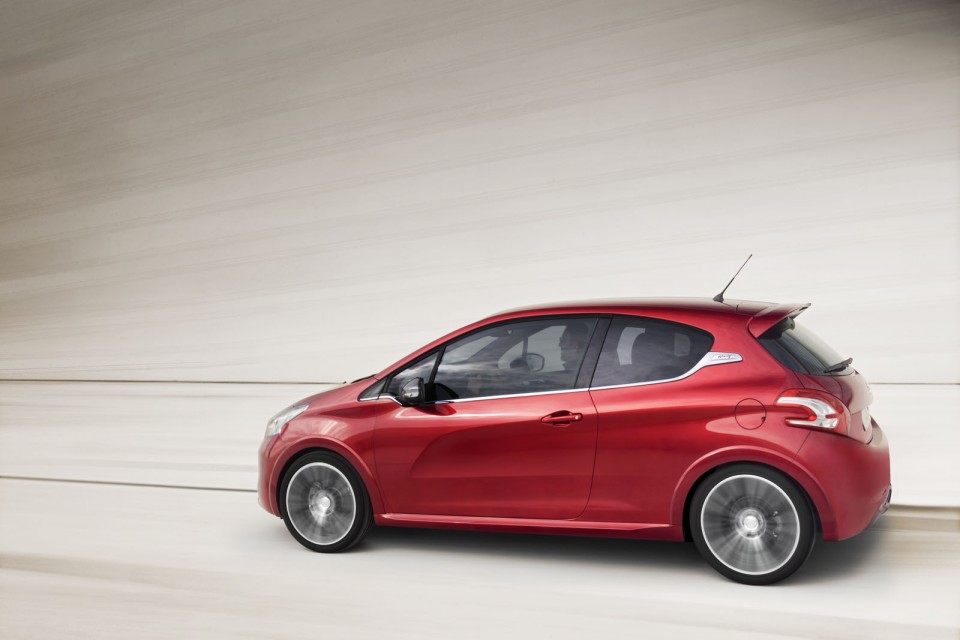 Peugeot 208 GTi Concept 1 004