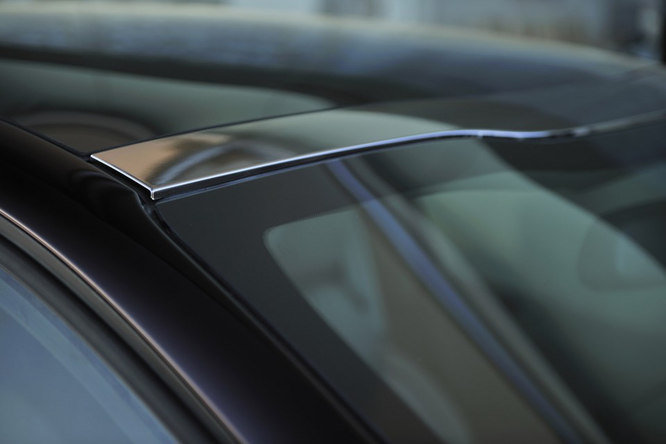 Enjoliveur de toit vitré panoramique (TVP) Peugeot 208 XY Concept 1 011