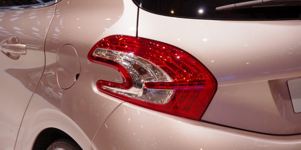 Peugeot 208 Féline Blossom Grey - Salon de Genève 2012 33