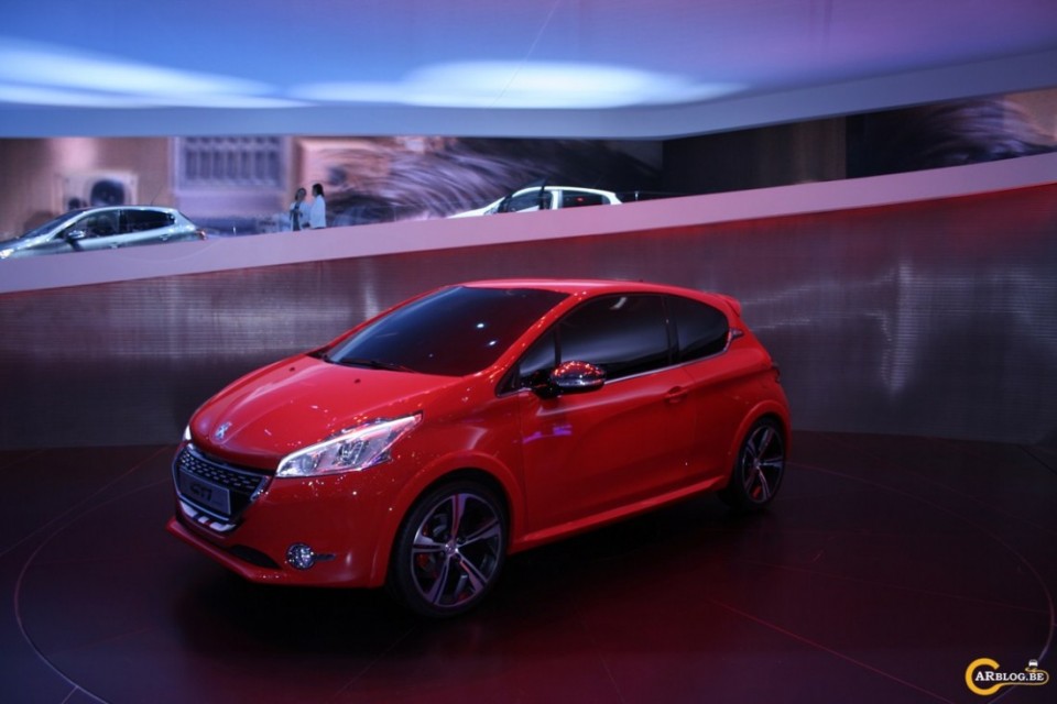 Peugeot 208 GTi Concept - Salon de Genève 2012 - 08