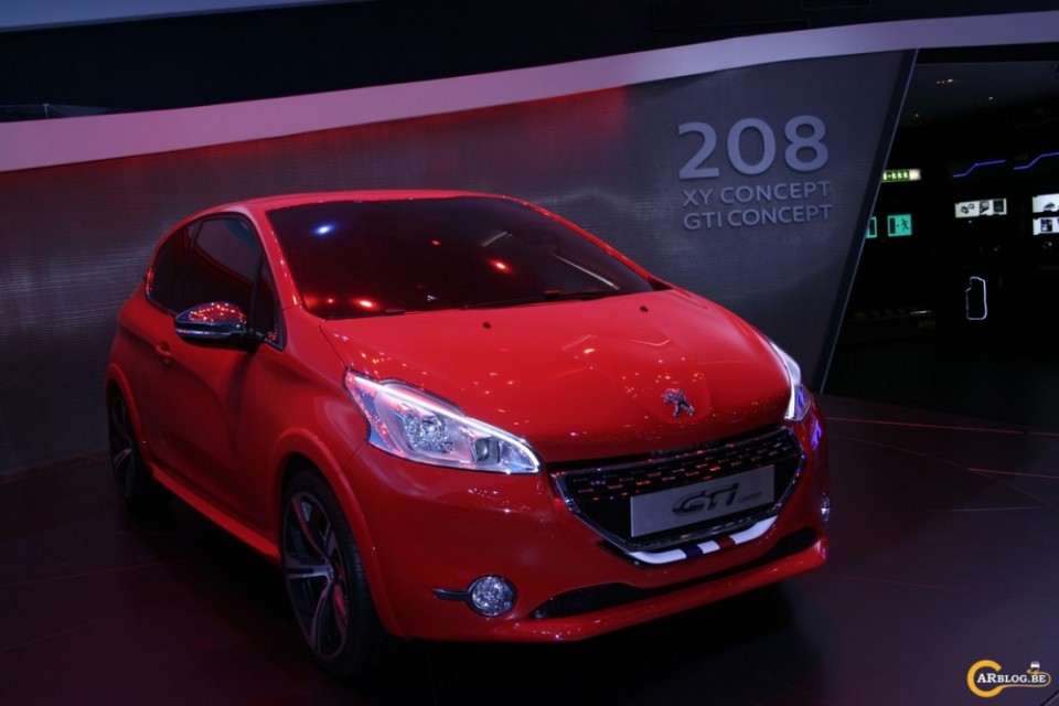 Peugeot 208 GTi Concept - Salon de Genève 2012 - 09