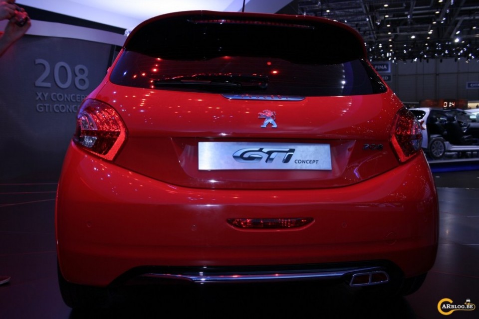 Peugeot 208 GTi Concept - Salon de Genève 2012 - 10