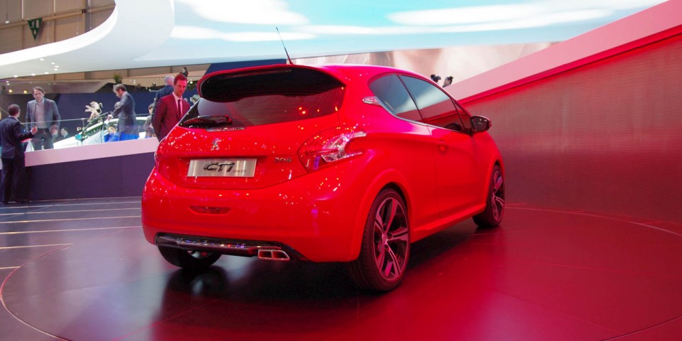 Peugeot 208 GTi Concept - Salon de Genève 2012 - 15