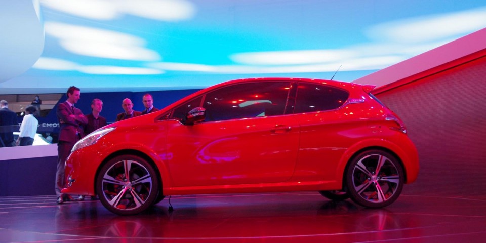 Peugeot 208 GTi Concept - Salon de Genève 2012 - 17