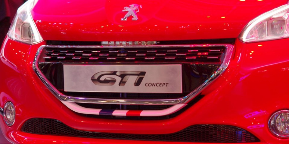 Peugeot 208 GTi Concept - Salon de Genève 2012 - 21