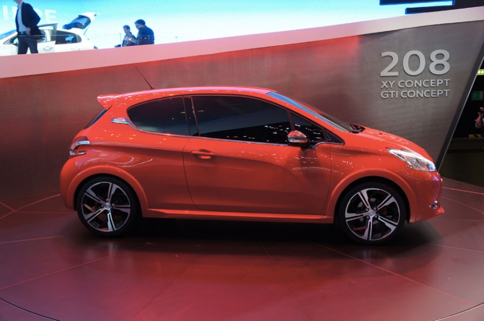 Peugeot 208 GTi Concept - Salon de Genève 2012 - 26
