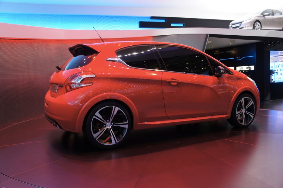 Peugeot 208 GTi Concept - Salon de Genève 2012 - 27