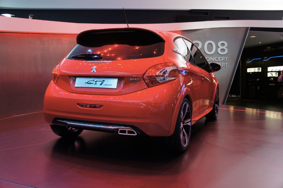 Peugeot 208 GTi Concept - Salon de Genève 2012 - 31