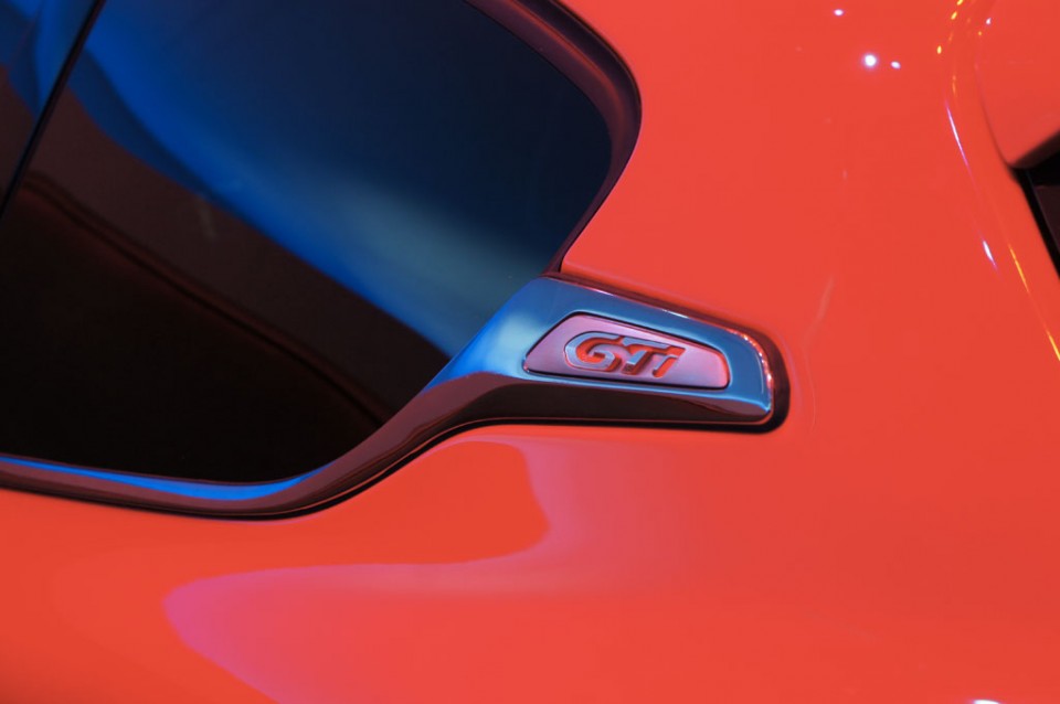 Peugeot 208 GTi Concept - Salon de Genève 2012 - 33