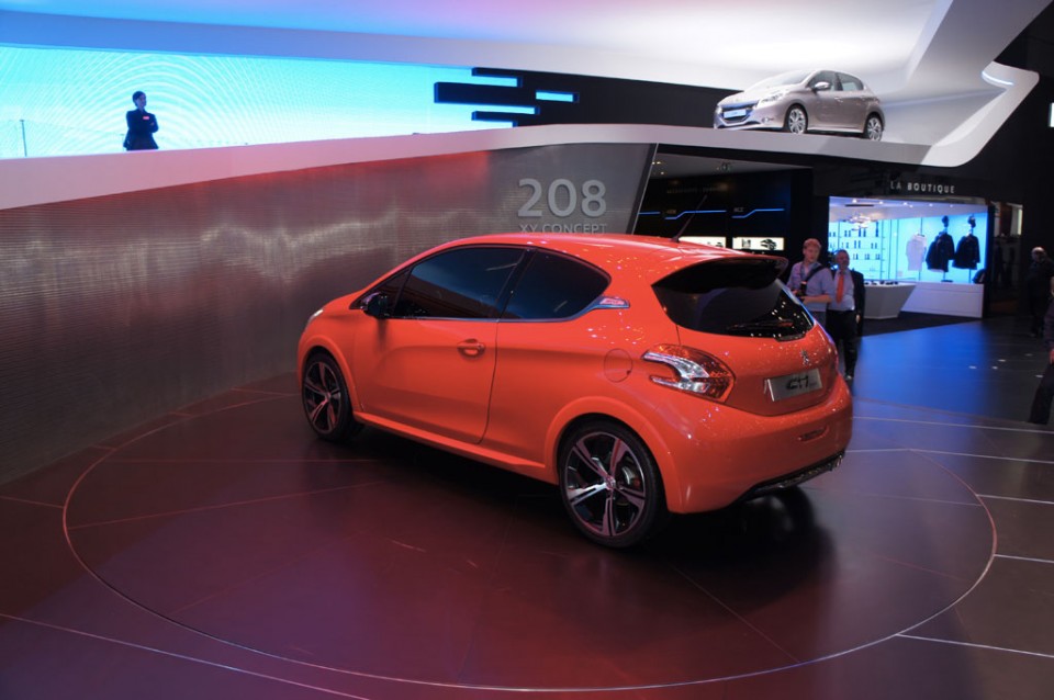 Peugeot 208 GTi Concept - Salon de Genève 2012 - 35