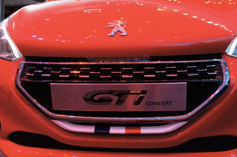 Peugeot 208 GTi Concept - Salon de Genève 2012 - 42