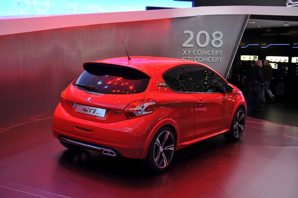 Peugeot 208 GTi Concept - Salon de Genève 2012 - 46