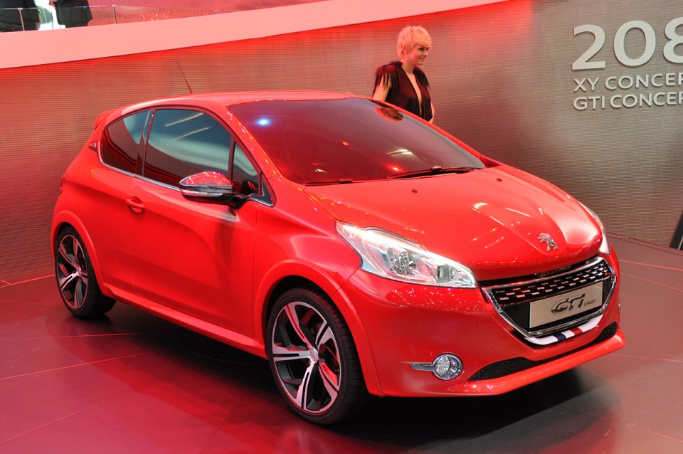 Peugeot 208 GTi Concept - Salon de Genève 2012 - 48