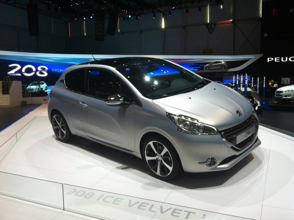 Peugeot 208 Ice Velvet - Salon de Genève 2012 - 01