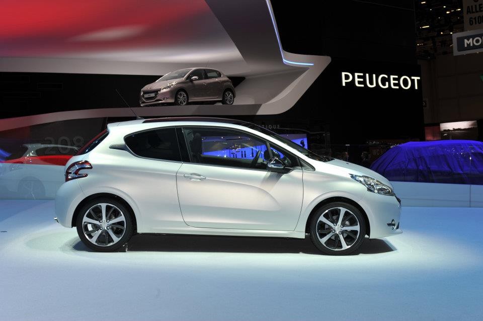 Peugeot 208 Ice Velvet - Salon de Genève 2012 - 13