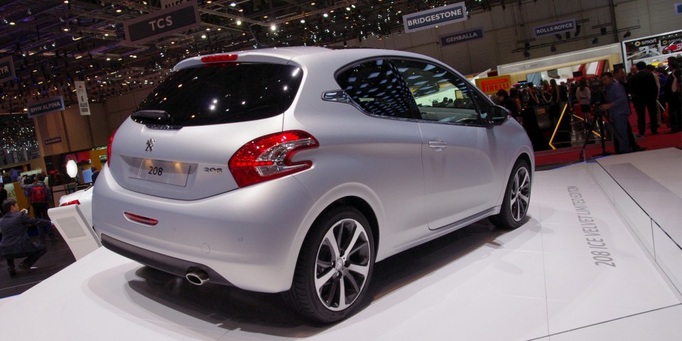 Peugeot 208 Ice Velvet - Salon de Genève 2012 - 24