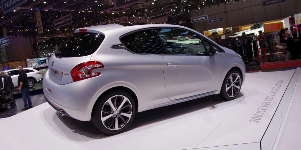 Peugeot 208 Ice Velvet - Salon de Genève 2012 - 25