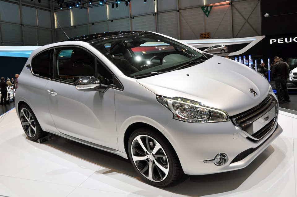 Peugeot 208 Ice Velvet - Salon de Genève 2012 - 31