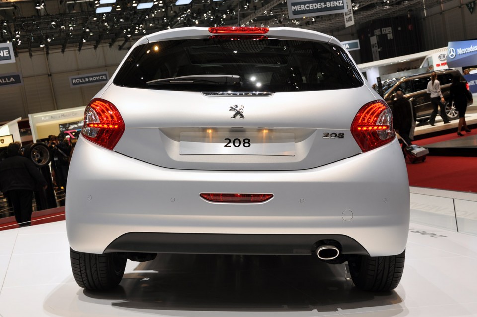 Peugeot 208 Ice Velvet - Salon de Genève 2012 - 37