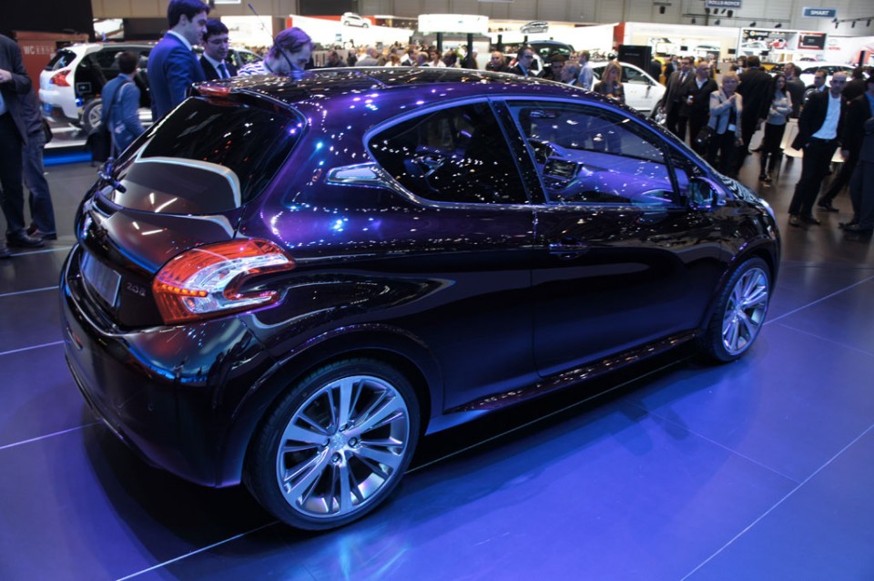 Peugeot 208 XY Concept - Salon de Genève 2012 - 12