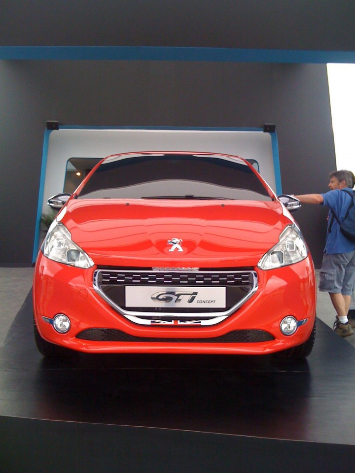 Peugeot 208 GTi au Goodwood Festival of Speed 2012 - 009