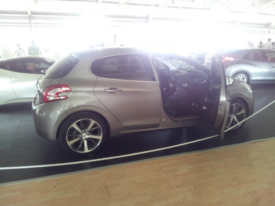 Peugeot 208 Féline Spirit Grey au Goodwood Festival of Speed 2012 - 018