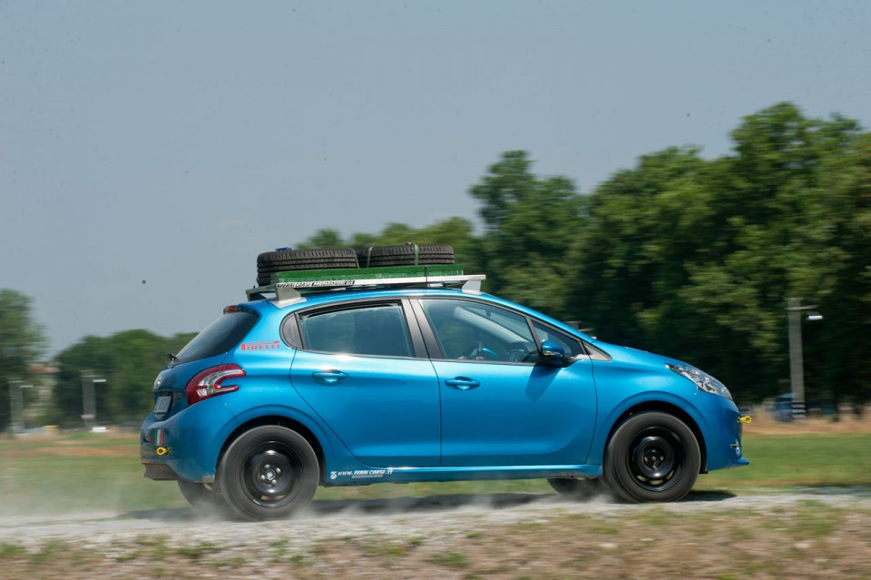 Peugeot 208 Mongol Rally 2012 - 002