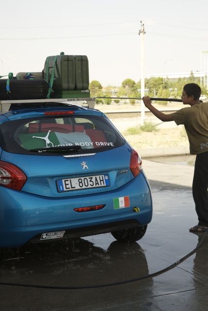 Peugeot 208 Mongol Rally 2012 - 010