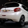 Vue arrière Peugeot 208 GTi Edition Limitée Blanc Nacré Satin - Salon de Paris 2012 - 1-019