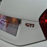 Logo GTi Coffre Peugeot 208 GTi Limited Edition Blanc Nacré Satin - Salon de Paris 2012 - 2-006