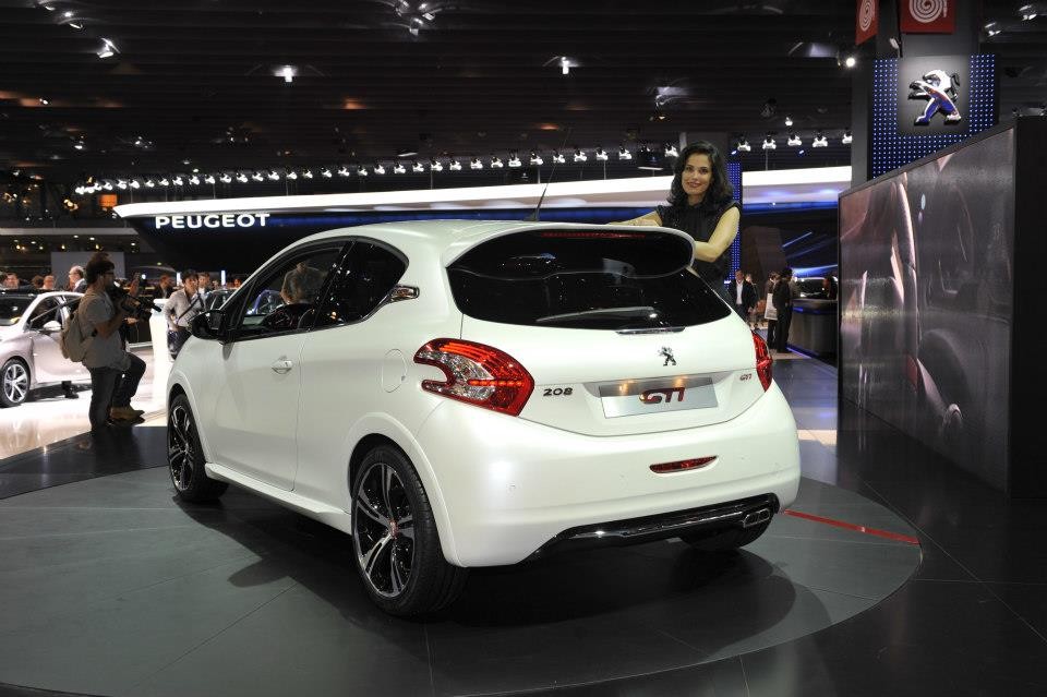 Peugeot 208 GTi Limited Edition - Mondial de l'Automobile de Paris 2012 - 5-001