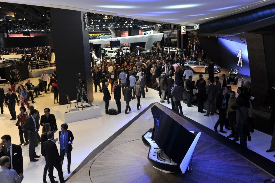 Stand Peugeot - Mondial de Paris 2012 - 1-001