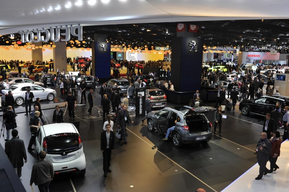 Stand Peugeot 208 - Mondial de Paris 2012 - 1-002